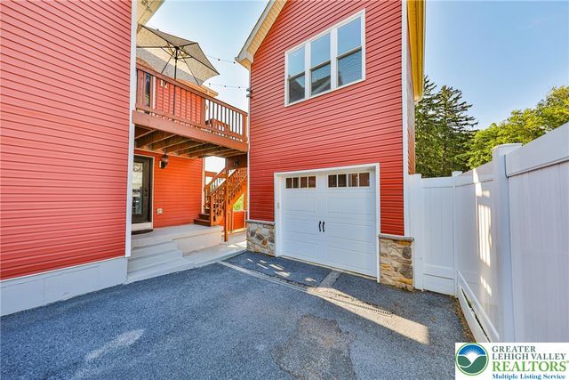 3823 Huckleberry Road, Allentown City, PA 18104