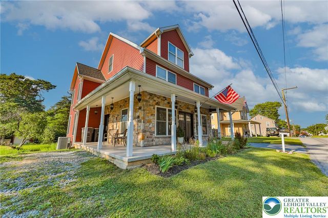 3823 Huckleberry Road, Allentown City, PA 18104