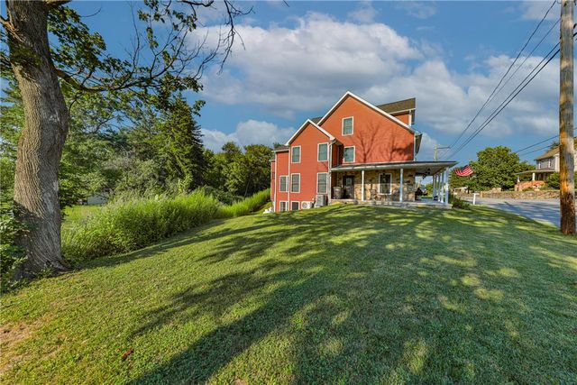 3823 Huckleberry Road, Allentown City, PA 18104