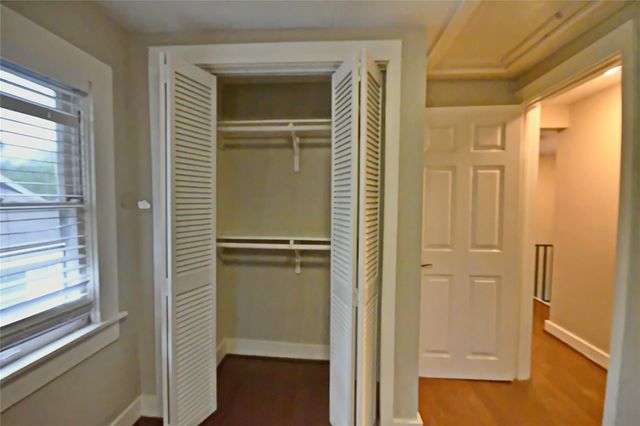 1209 Studewood, Houston, TX 77008