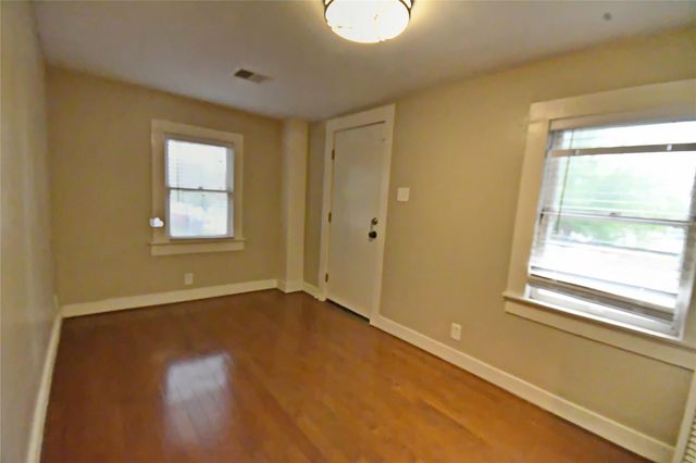 1209 Studewood, Houston, TX 77008