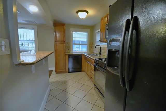 1209 Studewood, Houston, TX 77008