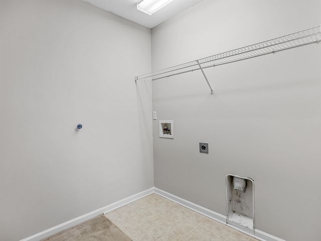 864 W Emerald Springs Drive, Boiling Springs, SC 29316