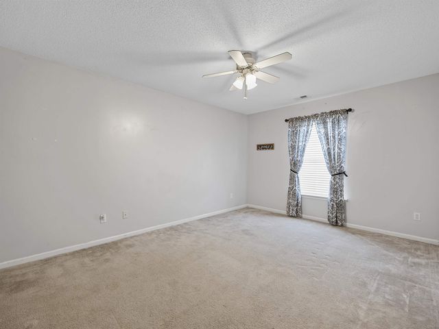 864 W Emerald Springs Drive, Boiling Springs, SC 29316