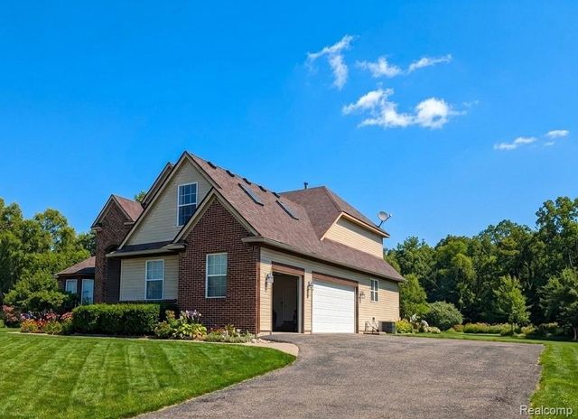 7157 Westminster Circle, Grand Blanc, MI 48439