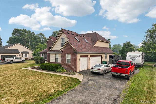 7157 Westminster Circle, Grand Blanc, MI 48439