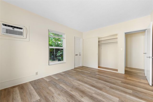 525 Antioch Avenue, Fort Lauderdale, FL 33304