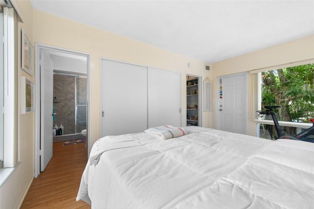 525 Antioch Avenue, Fort Lauderdale, FL 33304