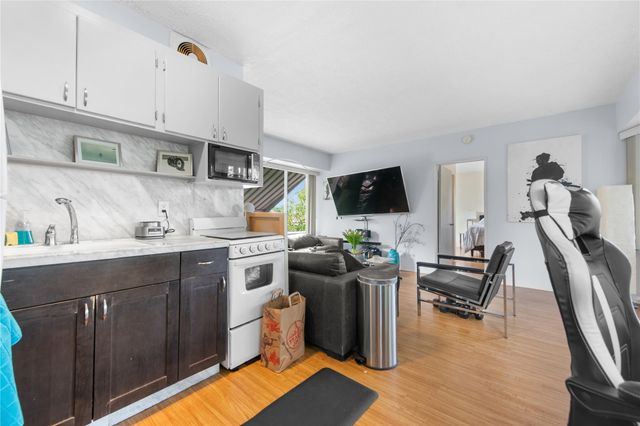 525 Antioch Avenue, Fort Lauderdale, FL 33304