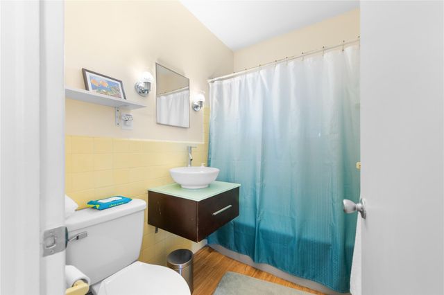 525 Antioch Avenue, Fort Lauderdale, FL 33304