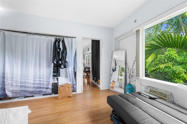 525 Antioch Avenue, Fort Lauderdale, FL 33304