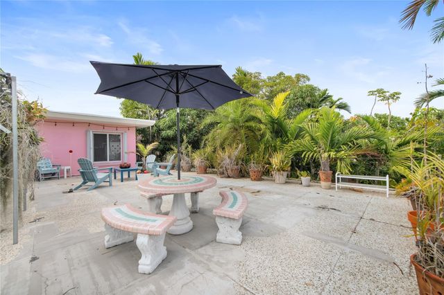 525 Antioch Avenue, Fort Lauderdale, FL 33304