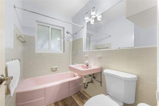 525 Antioch Avenue, Fort Lauderdale, FL 33304