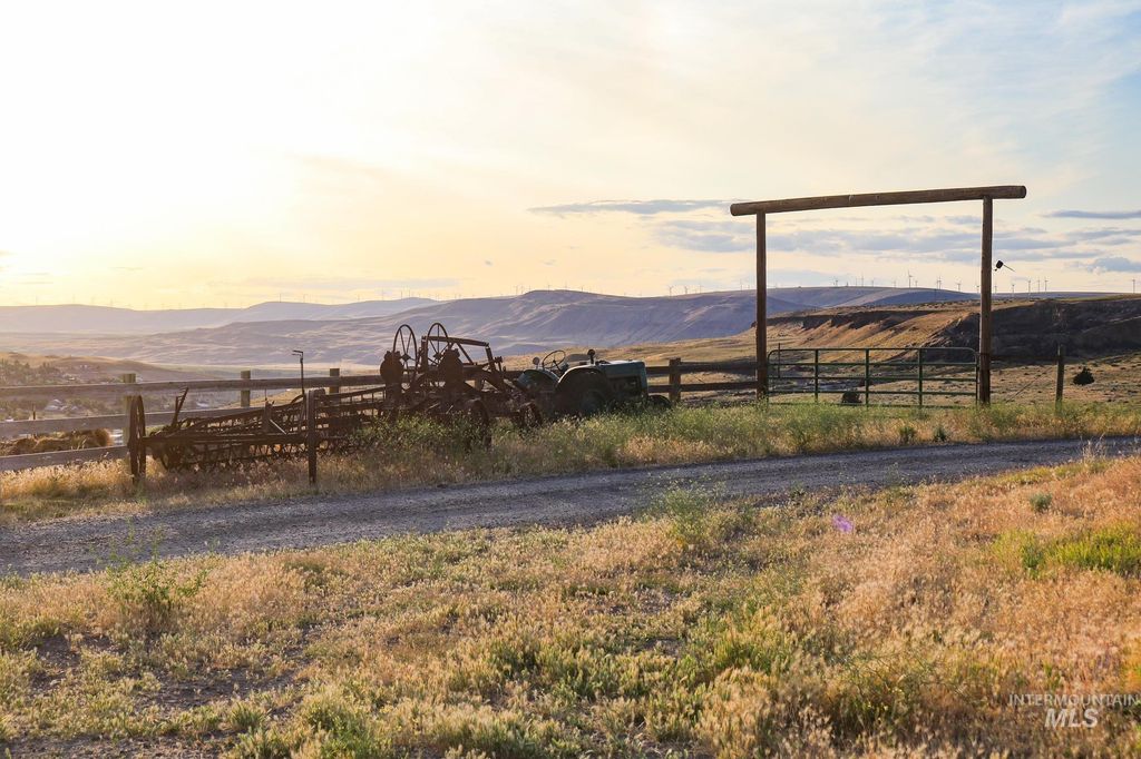 74207 Rhea Lane, Arlington, OR 97812 photo 20
