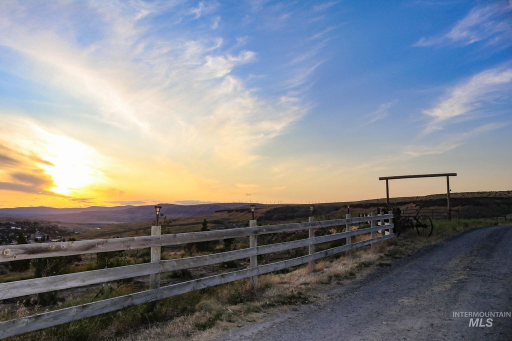 74207 Rhea Lane, Arlington, OR 97812 photo 23