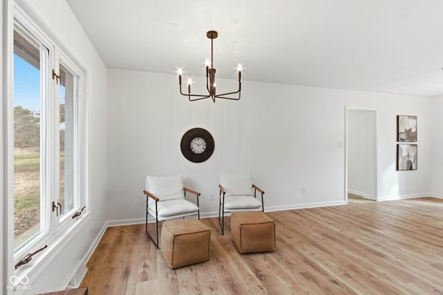 4820 E 70th Street, Indianapolis, IN 46220