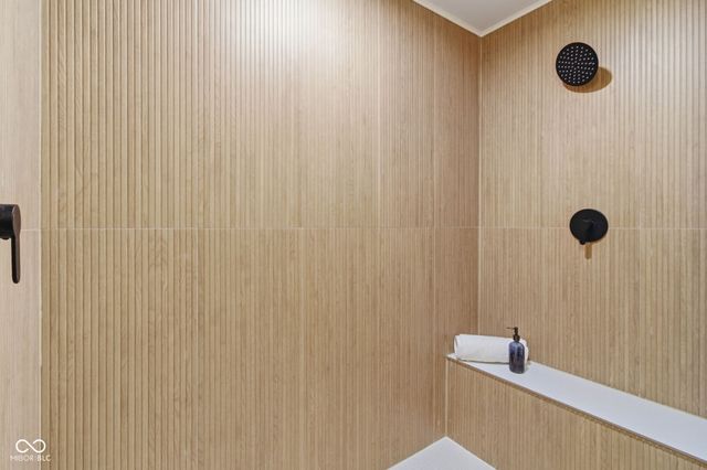 4820 E 70th Street, Indianapolis, IN 46220