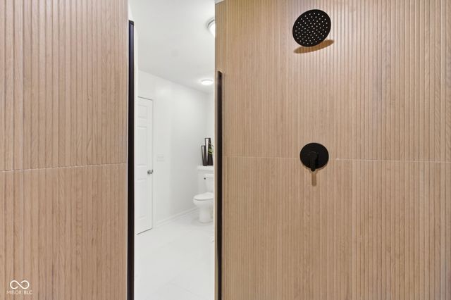 4820 E 70th Street, Indianapolis, IN 46220