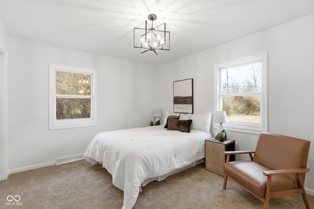 4820 E 70th Street, Indianapolis, IN 46220