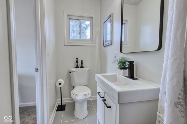 4820 E 70th Street, Indianapolis, IN 46220