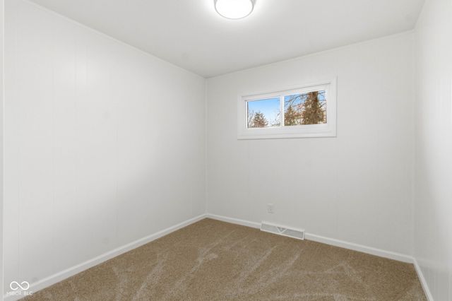 4820 E 70th Street, Indianapolis, IN 46220