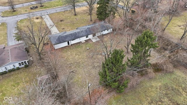 4820 E 70th Street, Indianapolis, IN 46220