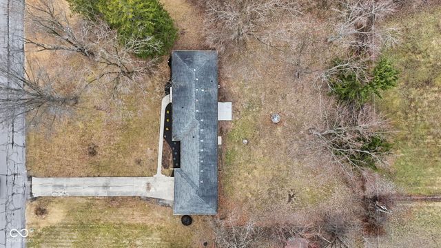 4820 E 70th Street, Indianapolis, IN 46220