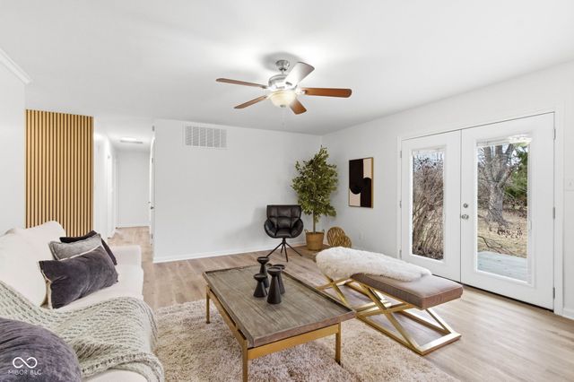 4820 E 70th Street, Indianapolis, IN 46220