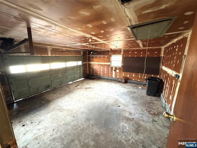 23 Elizabeth Court, North Haledon, NJ 07508