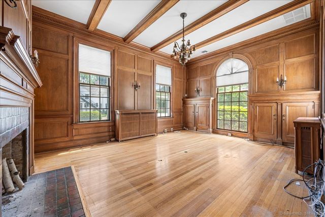 31 North Main Street, Essex, CT 06426