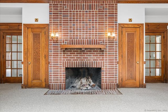 31 North Main Street, Essex, CT 06426