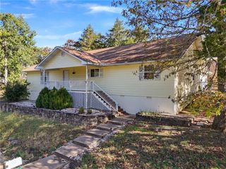 27 Star Loop, Holiday Island, AR 72631
