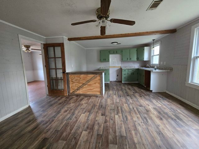 1562 E Hwy 16, Clinton, AR 72031