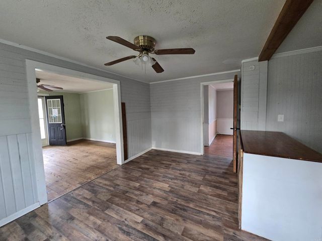 1562 E Hwy 16, Clinton, AR 72031