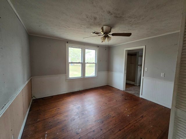1562 E Hwy 16, Clinton, AR 72031