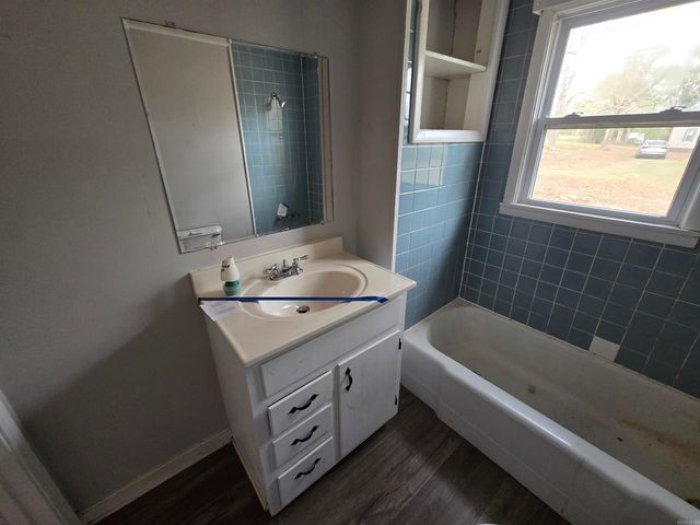 1562 E Hwy 16, Clinton, AR 72031