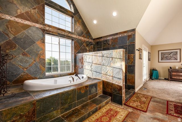 13 LA MONTAGNE LN, Sandy, UT 84092