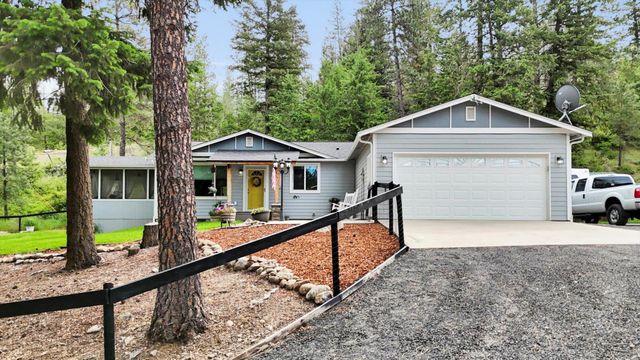 35110 N Milan-Elk Rd, Chattaroy, WA 99003