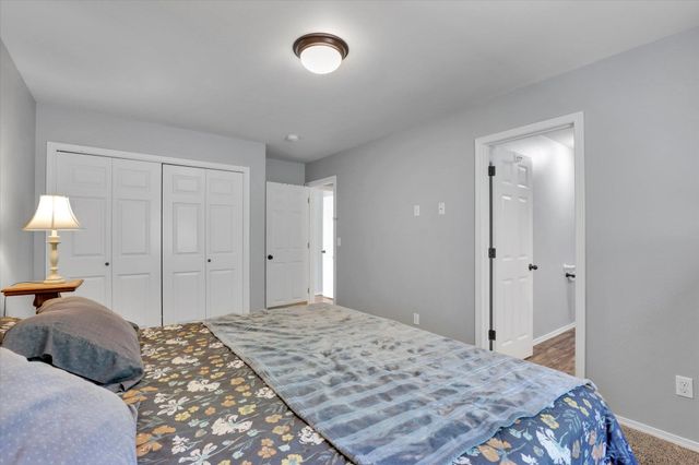 35110 N Milan-Elk Rd, Chattaroy, WA 99003