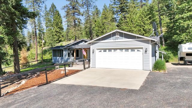 35110 N Milan-Elk Rd, Chattaroy, WA 99003