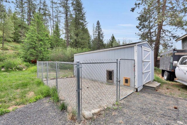 35110 N Milan-Elk Rd, Chattaroy, WA 99003