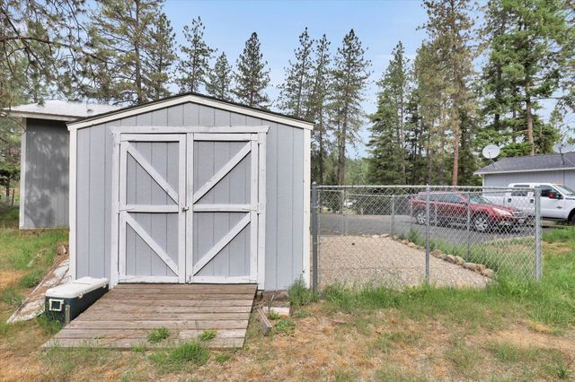 35110 N Milan-Elk Rd, Chattaroy, WA 99003