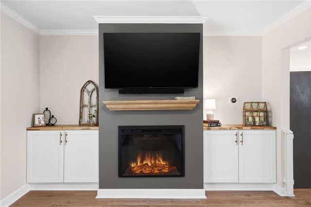 4922 Willow Creek Drive, Woodstock, GA 30188