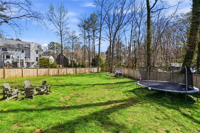 4922 Willow Creek Drive, Woodstock, GA 30188