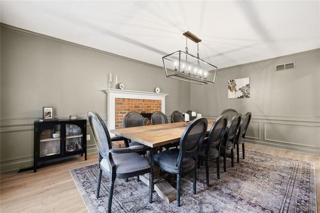 4922 Willow Creek Drive, Woodstock, GA 30188