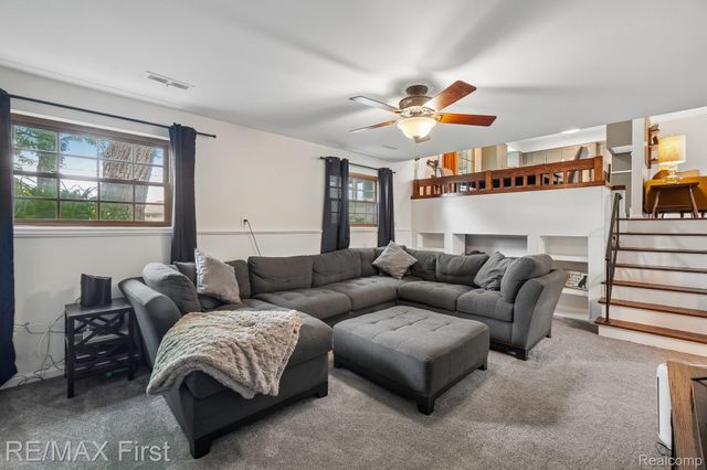 36258 Jamison Street, Livonia, MI 48154