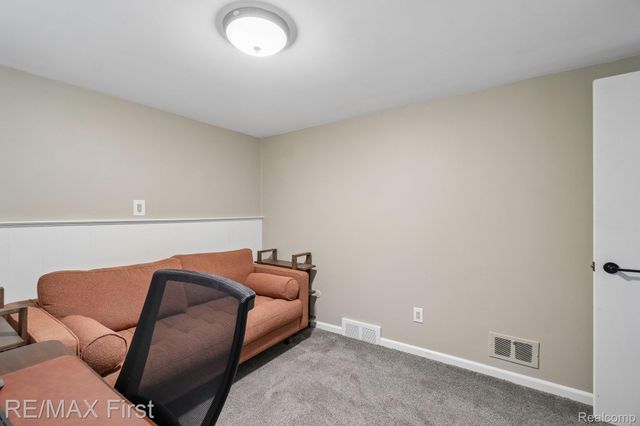 36258 Jamison Street, Livonia, MI 48154