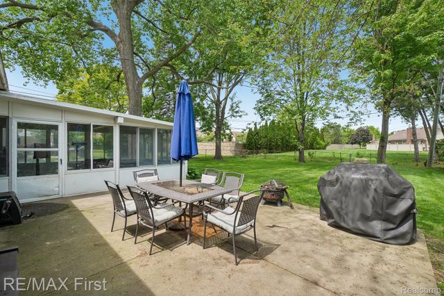 36258 Jamison Street, Livonia, MI 48154