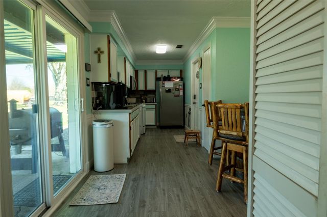 2319 Goldenrod Street, Highlands, TX 77562