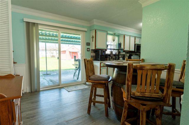 2319 Goldenrod Street, Highlands, TX 77562